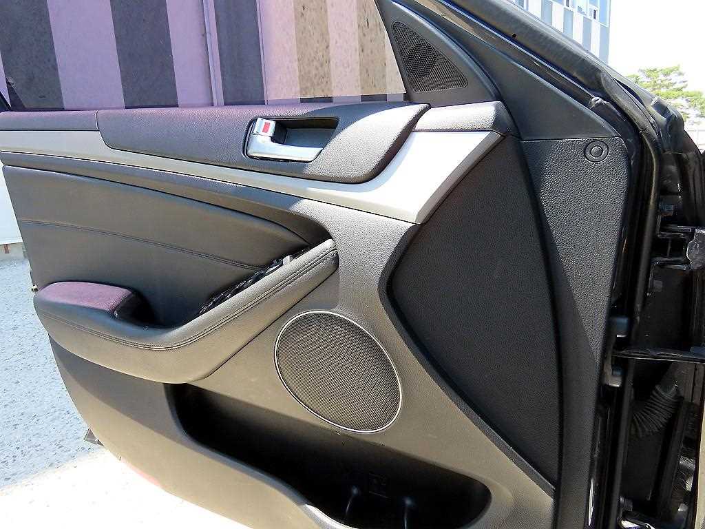KIA K7 - Vista 11