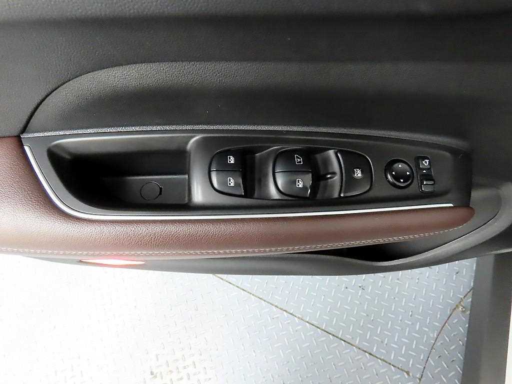 SAMSUNG QM6 - Vista 11