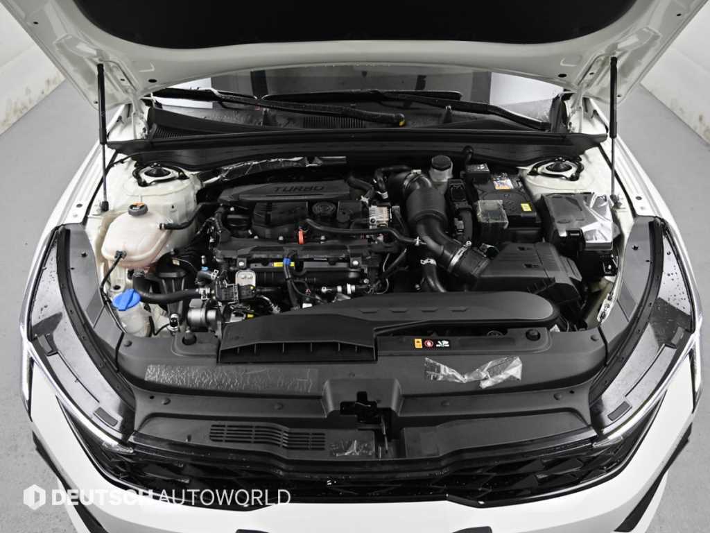 KIA K5 - Vista 7