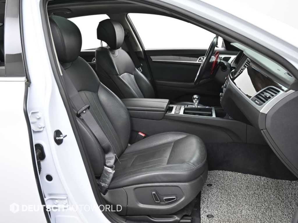 Genesis G80 - Vista 10