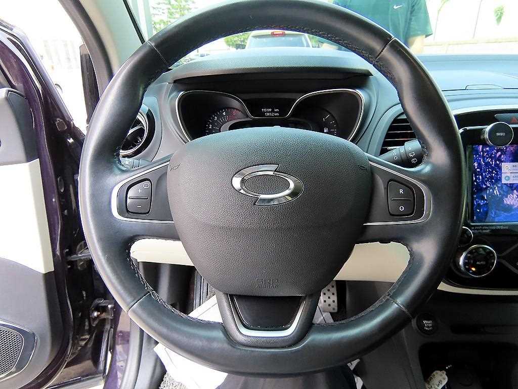 SAMSUNG QM3 - Vista 8