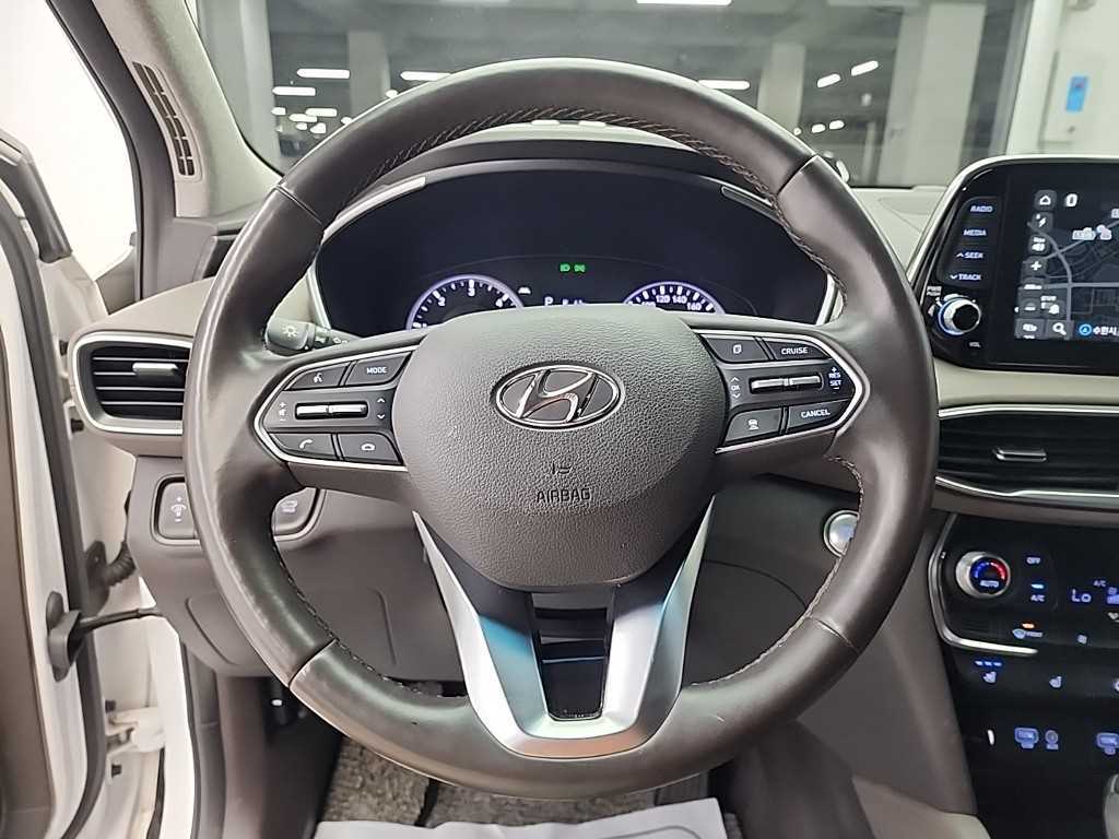HYUNDAI Santa Fe - Vista 9