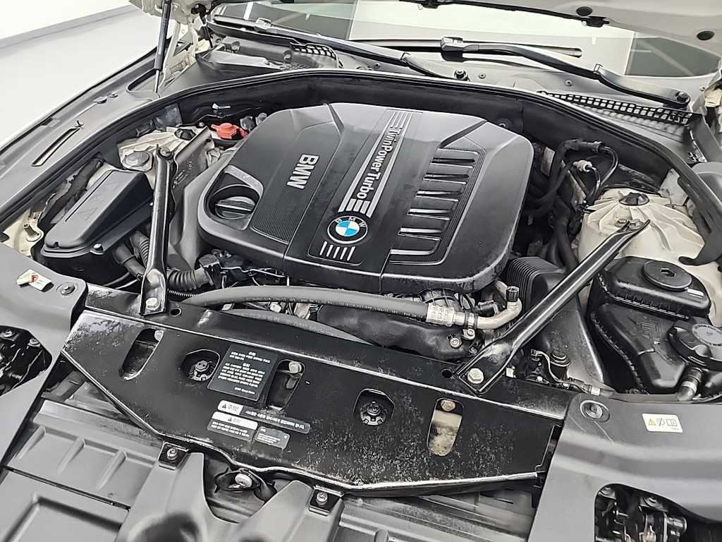 BMW 6 series - Vista 5