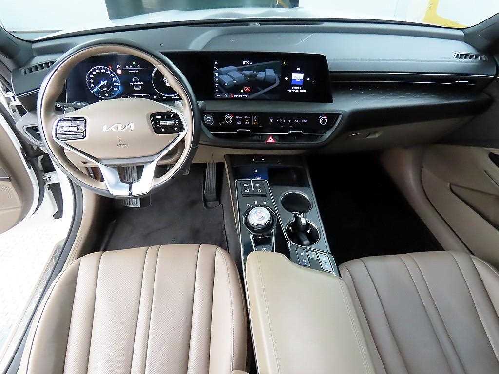 KIA K8 - Vista 7