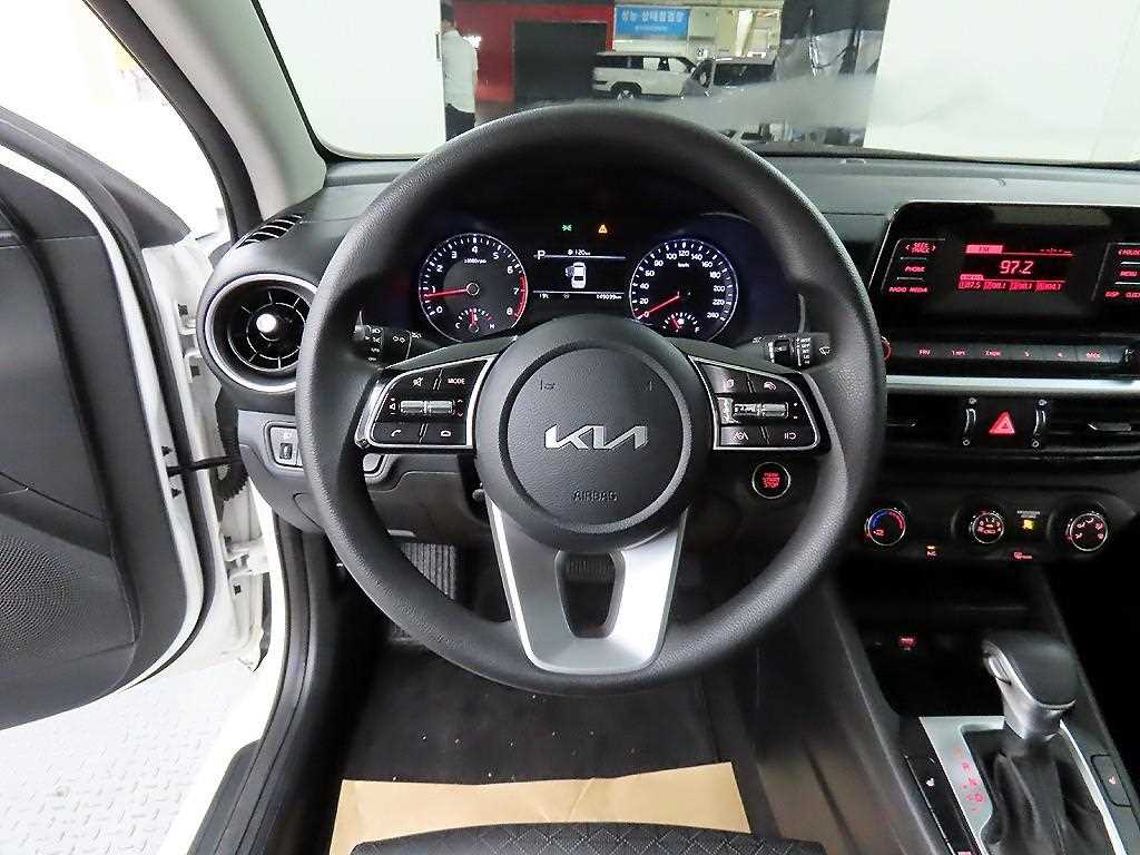 KIA K3 - Vista 9