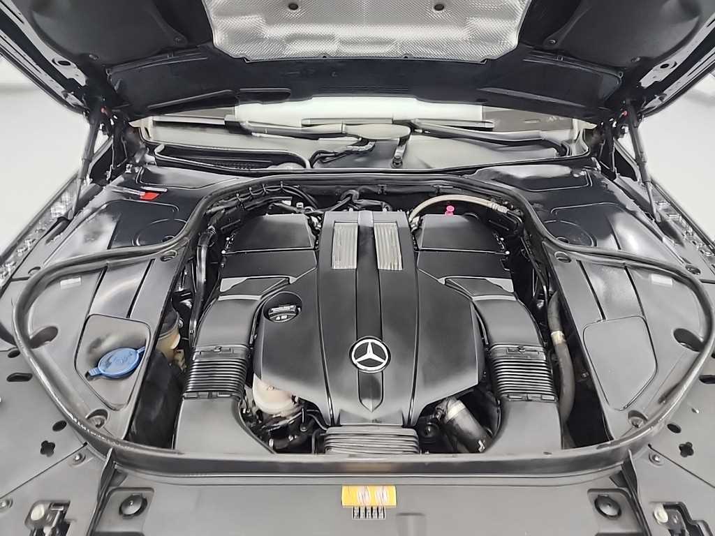 Mercedes Benz S Class - Vista 5