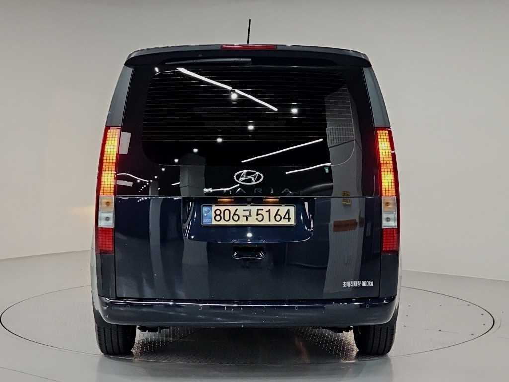 HYUNDAI Staria - Vista 3