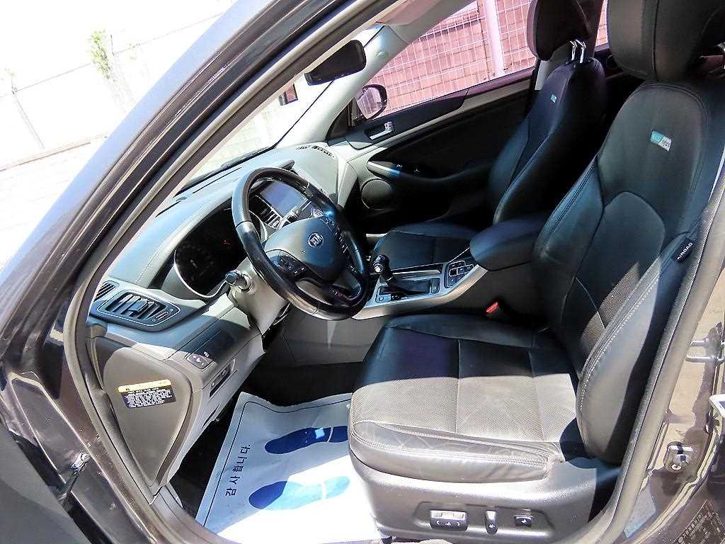 KIA K7 - Vista 5