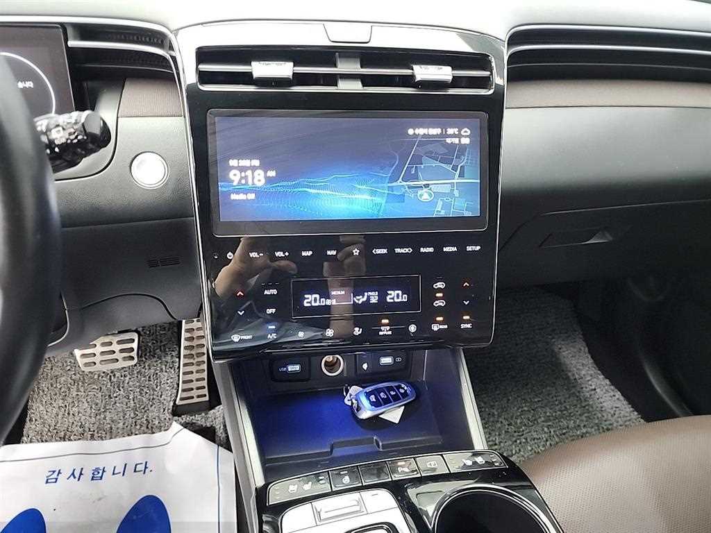 HYUNDAI Tucson - Vista 10