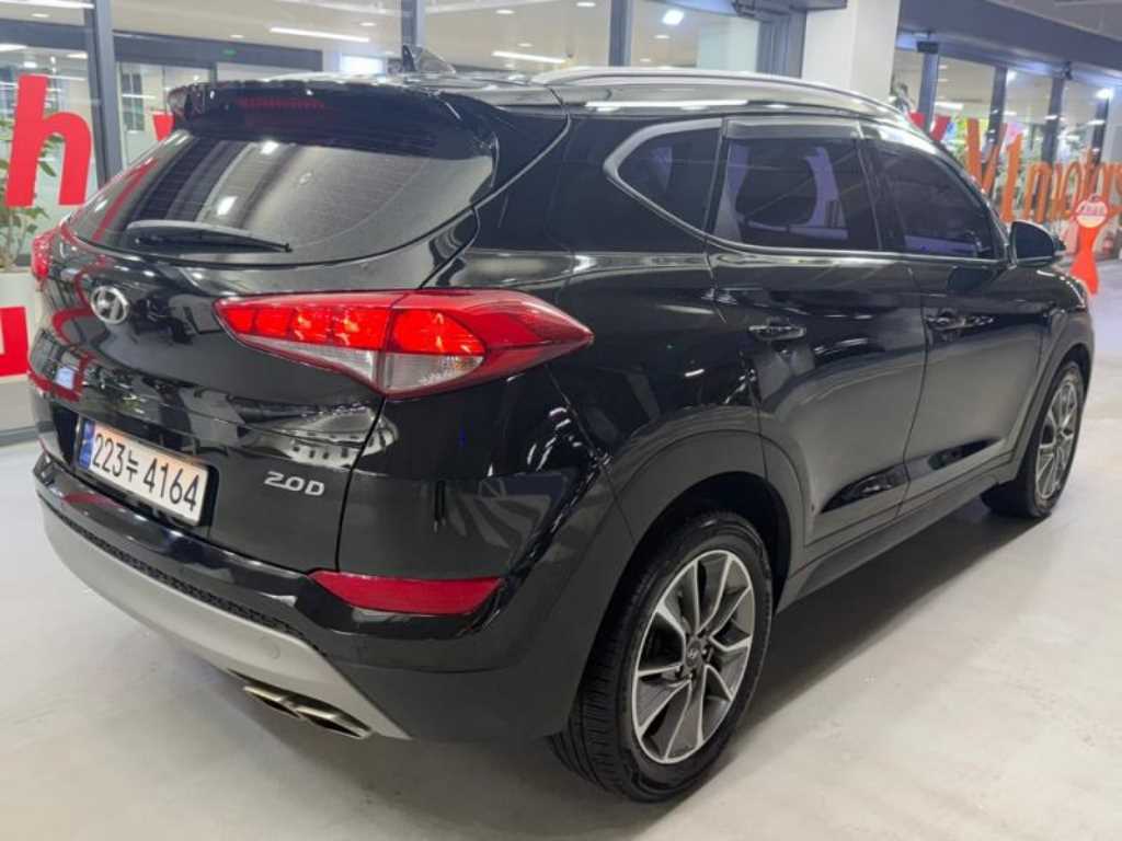 HYUNDAI Tucson - Vista 4