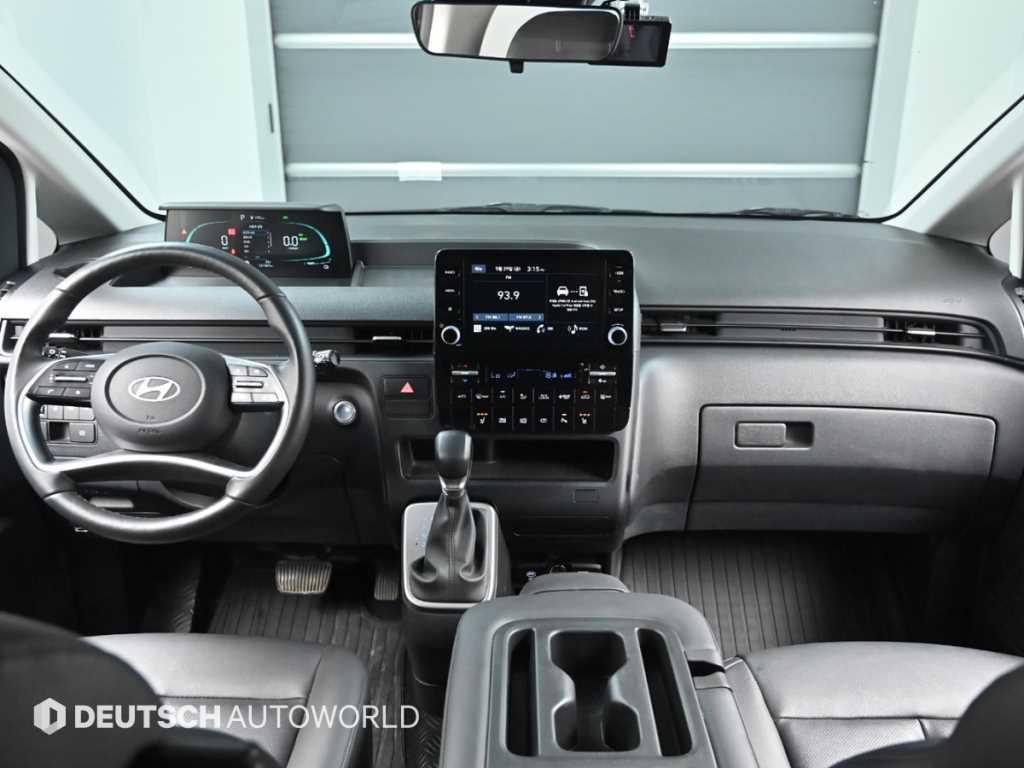 HYUNDAI Staria - Vista 7