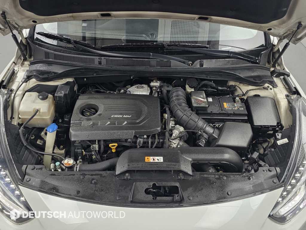 HYUNDAI i40 - Vista 6