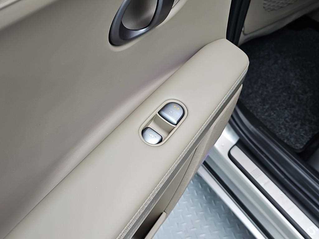 HYUNDAI Ioniq 5 2025 Plateado - Importación desde Corea - HF Imports Iquique - Foto 13