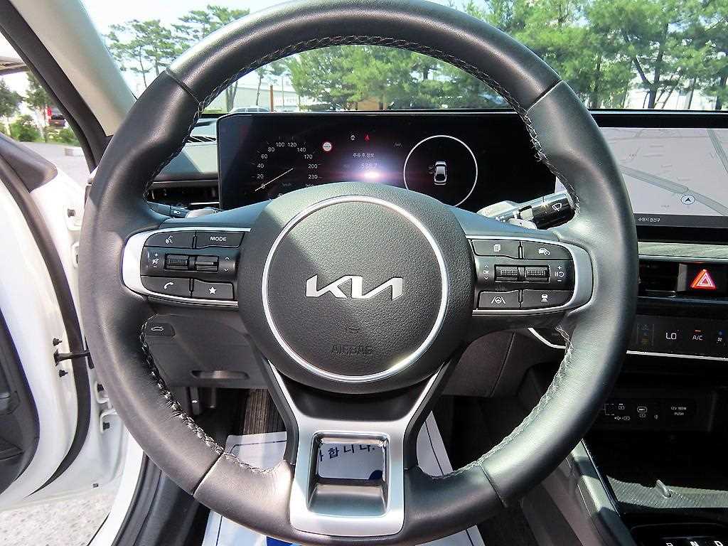 KIA K5 - Vista 8