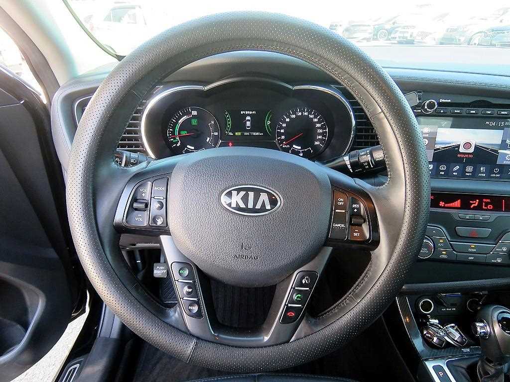 KIA K5 - Vista 12