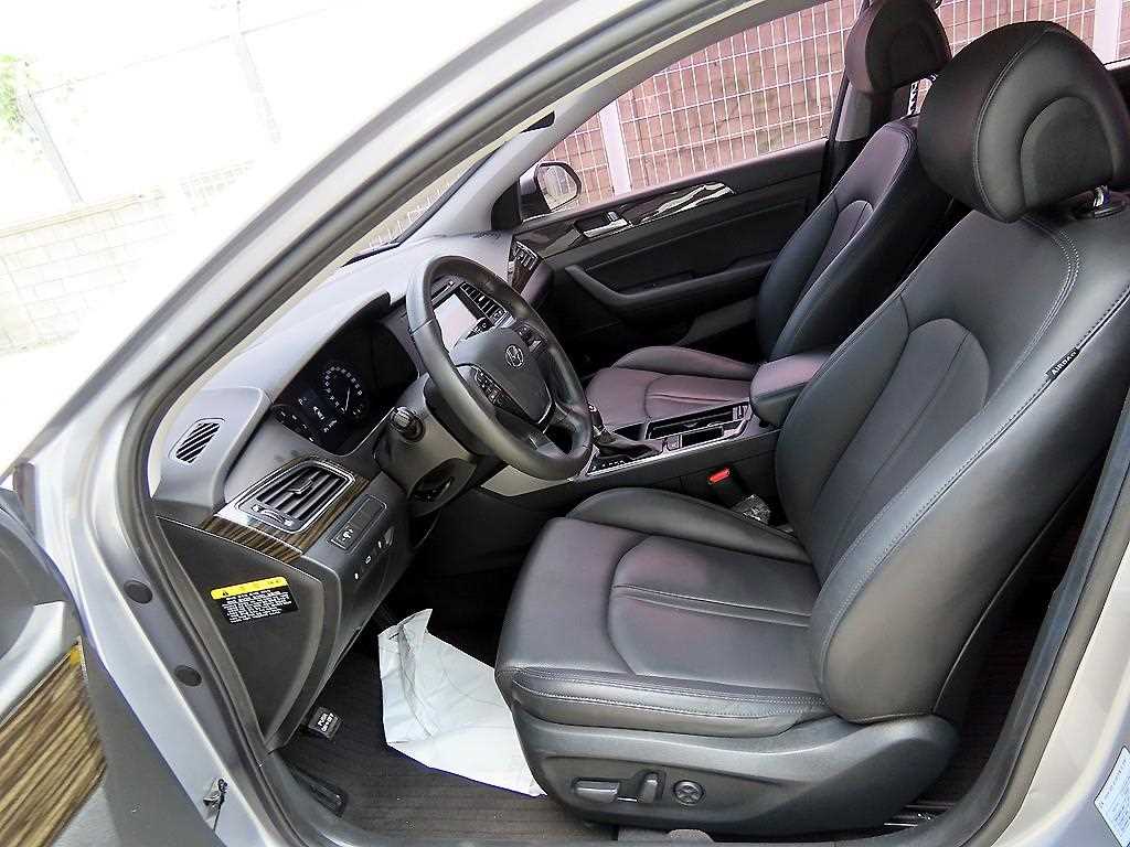 HYUNDAI Sonata - Vista 5