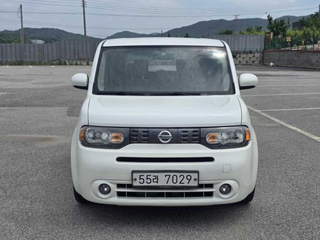 Nissan Cube - Vista 2