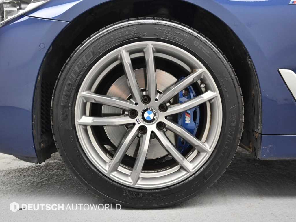 BMW 5 Series - Vista 5