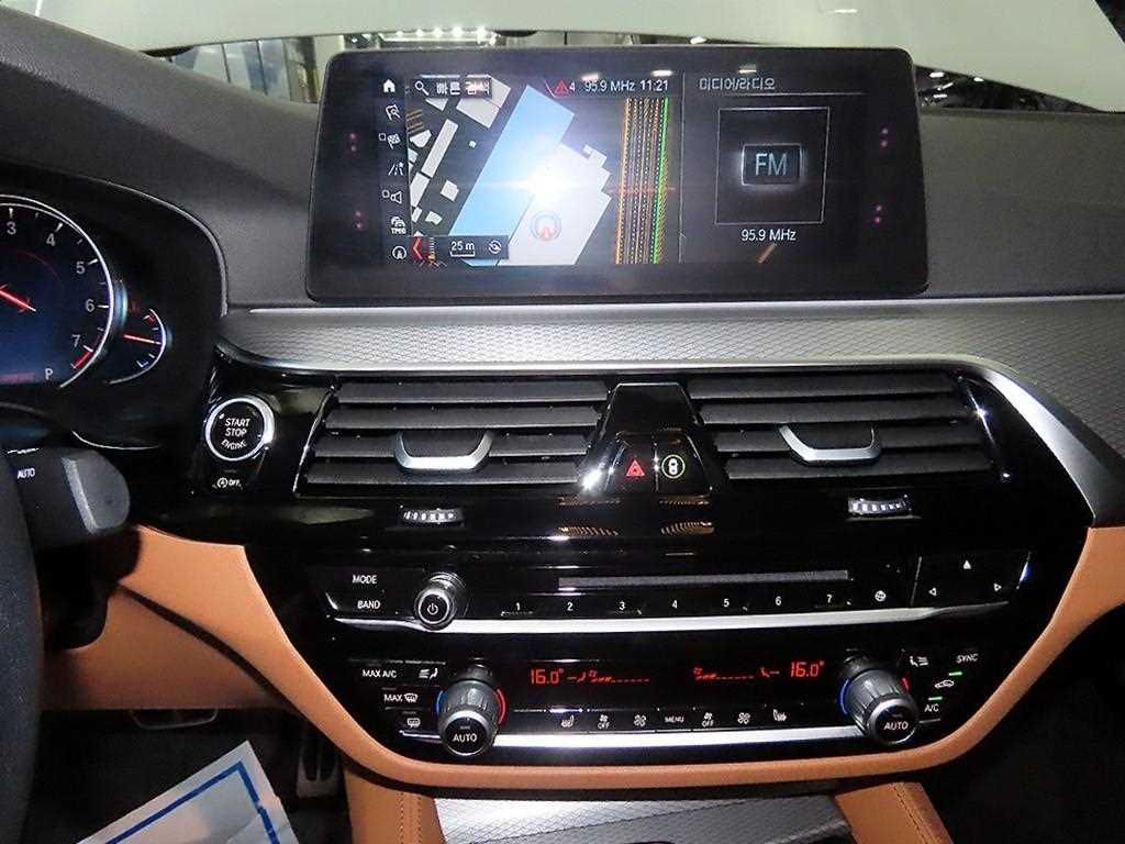 BMW 5 Series - Vista 11