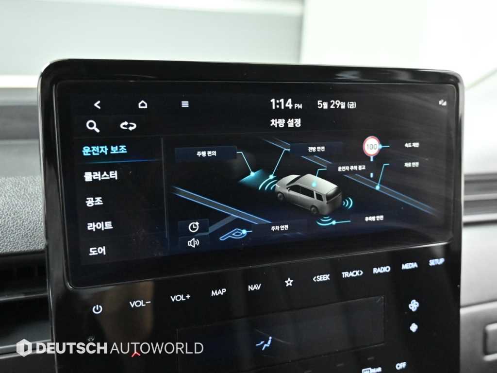 HYUNDAI Staria - Vista 11