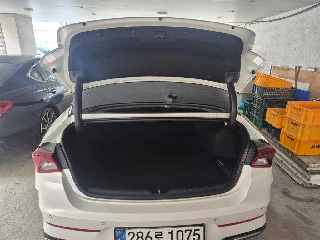 KIA K5 - Vista 10