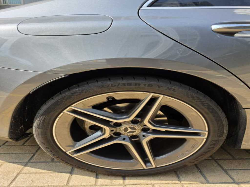 Mercedes Benz CLS Class - Vista 7