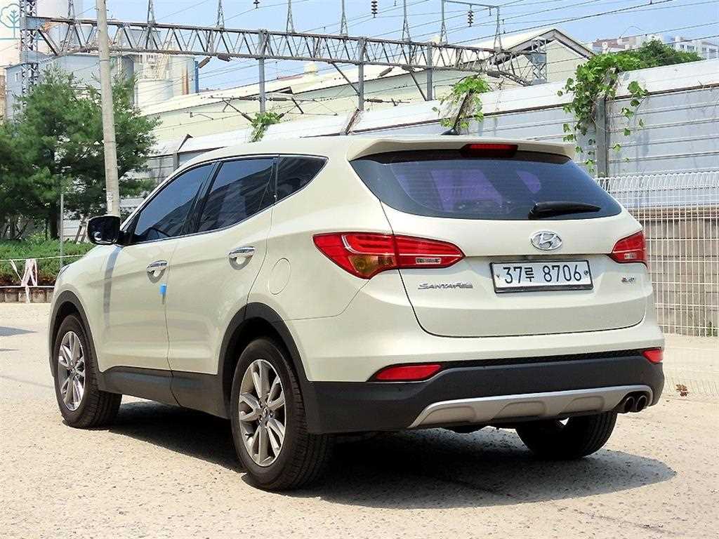 HYUNDAI Santa Fe - Vista 3