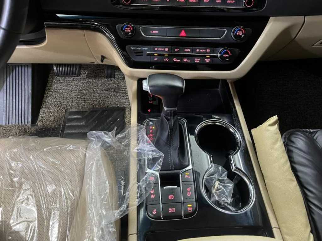 KIA Carnival 2019 Negro - Importación desde Corea - HF Imports Iquique - Foto 13