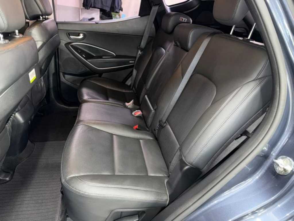 HYUNDAI Santa Fe - Vista 7