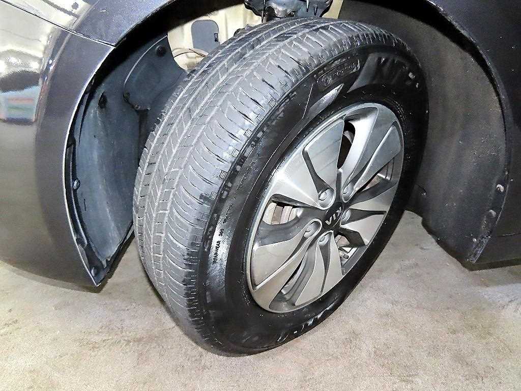 KIA K5 2018 Gris - Importación desde Corea - HF Imports Iquique - Foto 20
