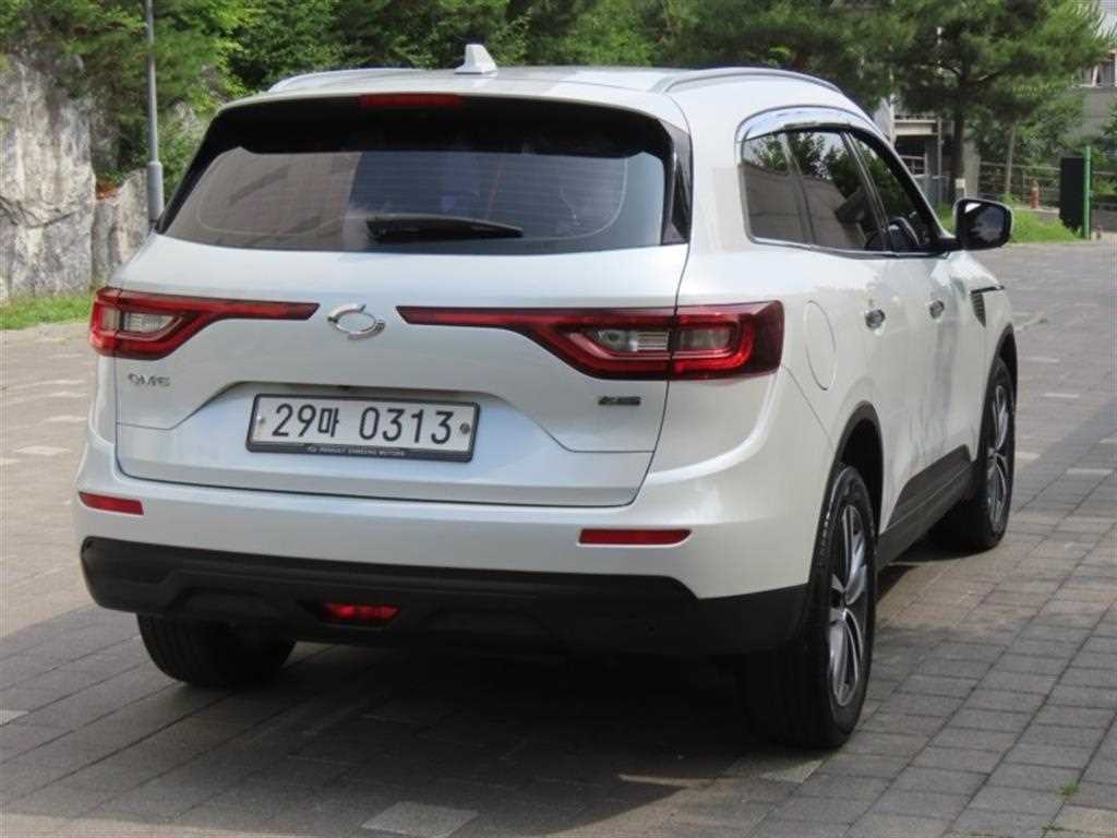 SAMSUNG QM6 - Vista 3