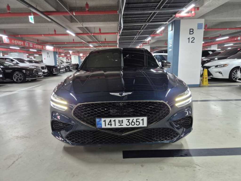 Genesis G70 - Vista 2