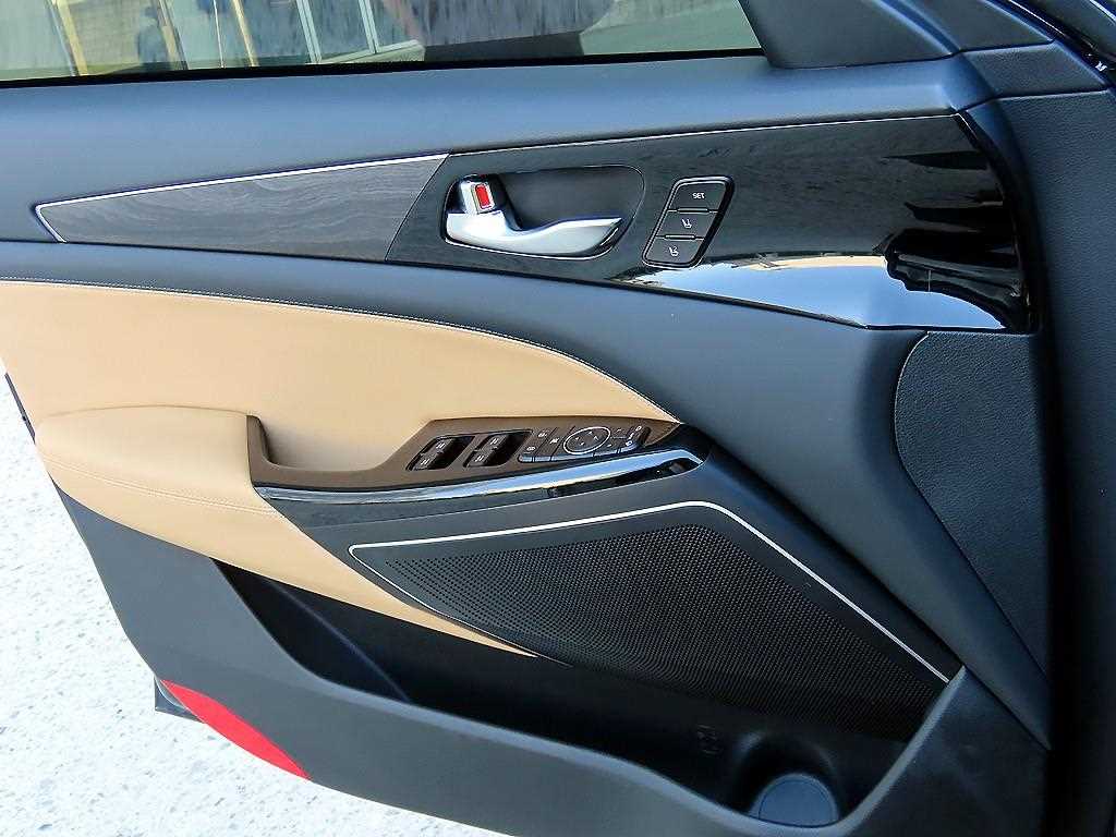 KIA K7 - Vista 12