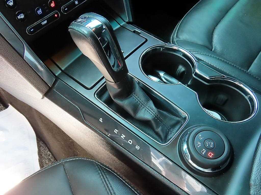 Ford Explorer - Vista 10