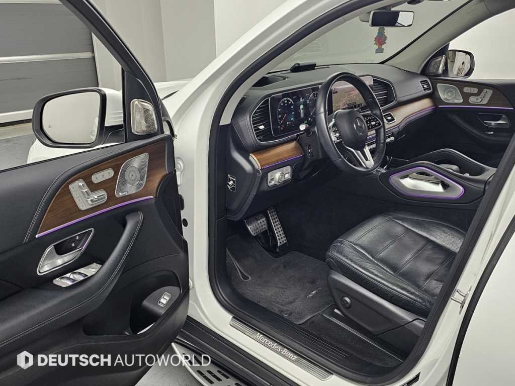 Mercedes Benz GLE Class - Vista 12