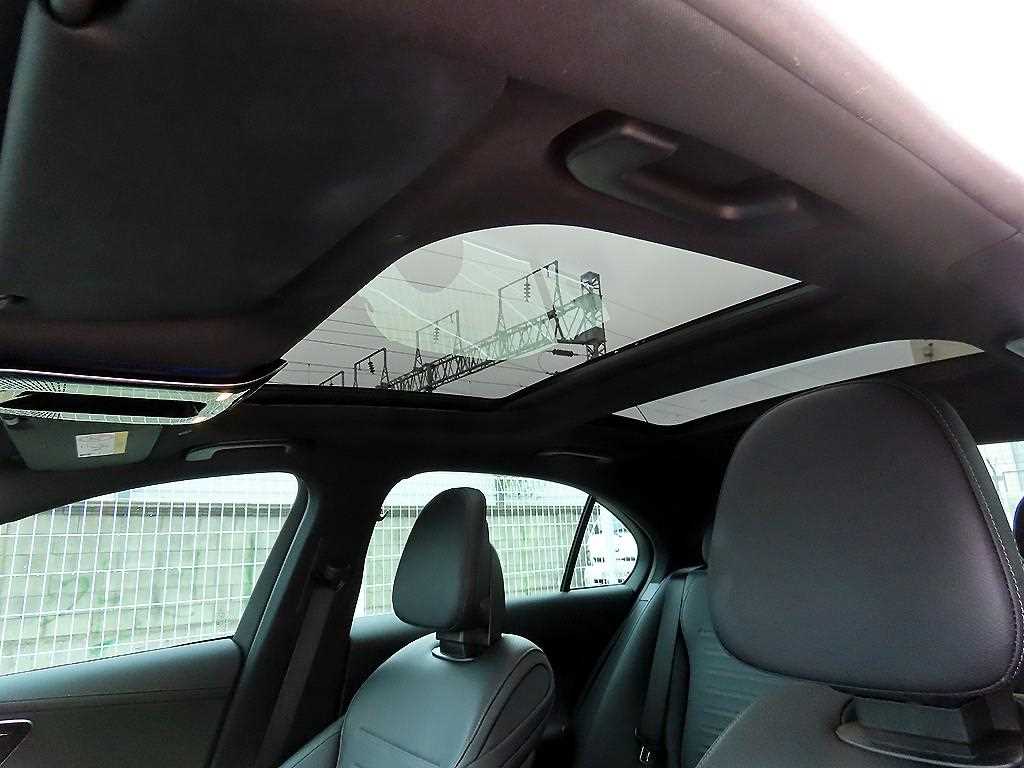 Mercedes Benz C Class 2024 Blanco - Importación desde Corea - HF Imports Iquique - Foto 19
