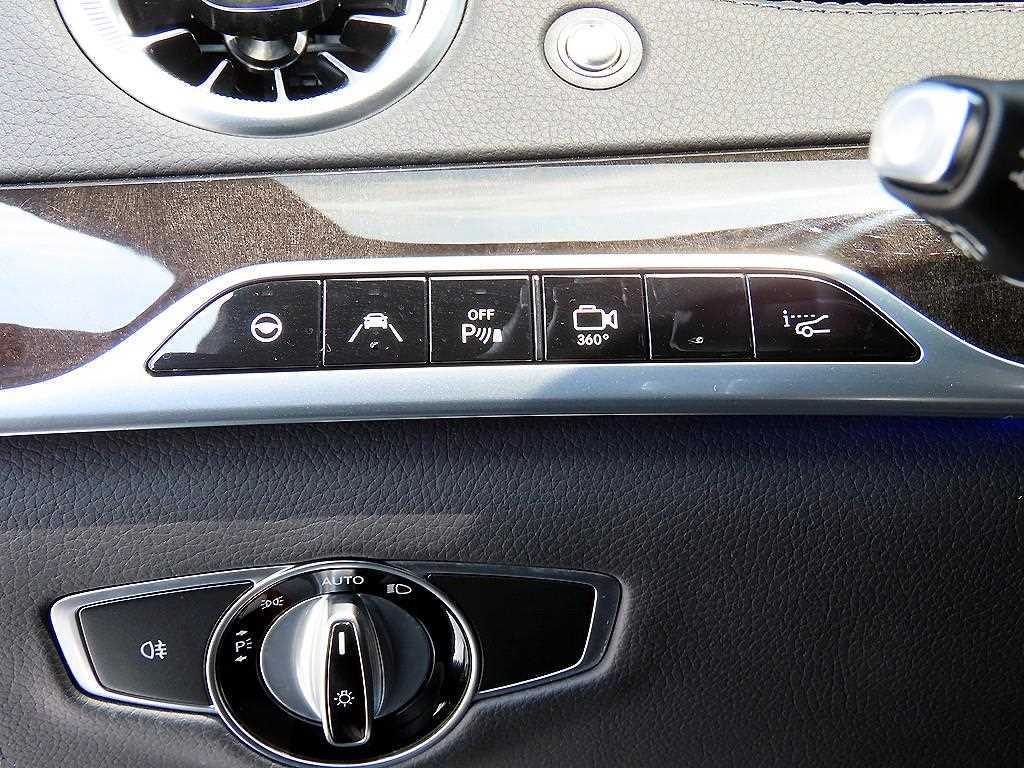Mercedes Benz S Class - Vista 12