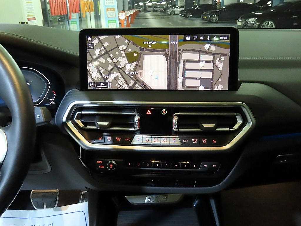 BMW iX3 - Vista 11