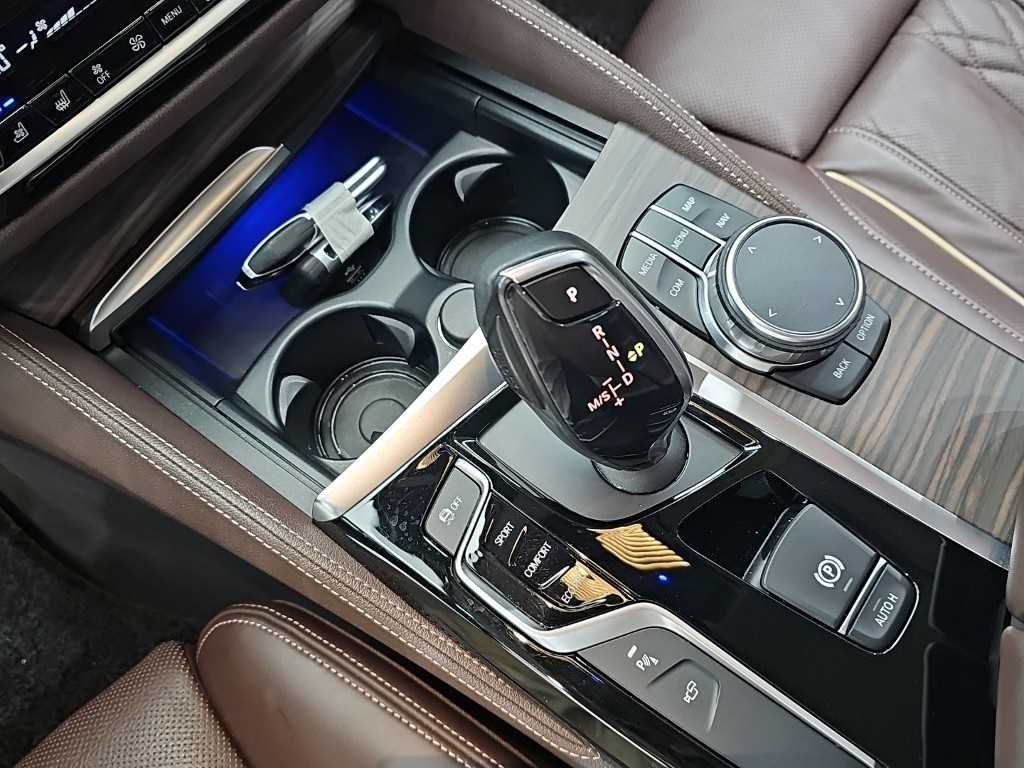 BMW 5 Series - Vista 8