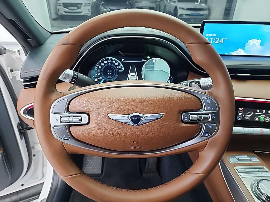 Genesis GV70 - Vista 9