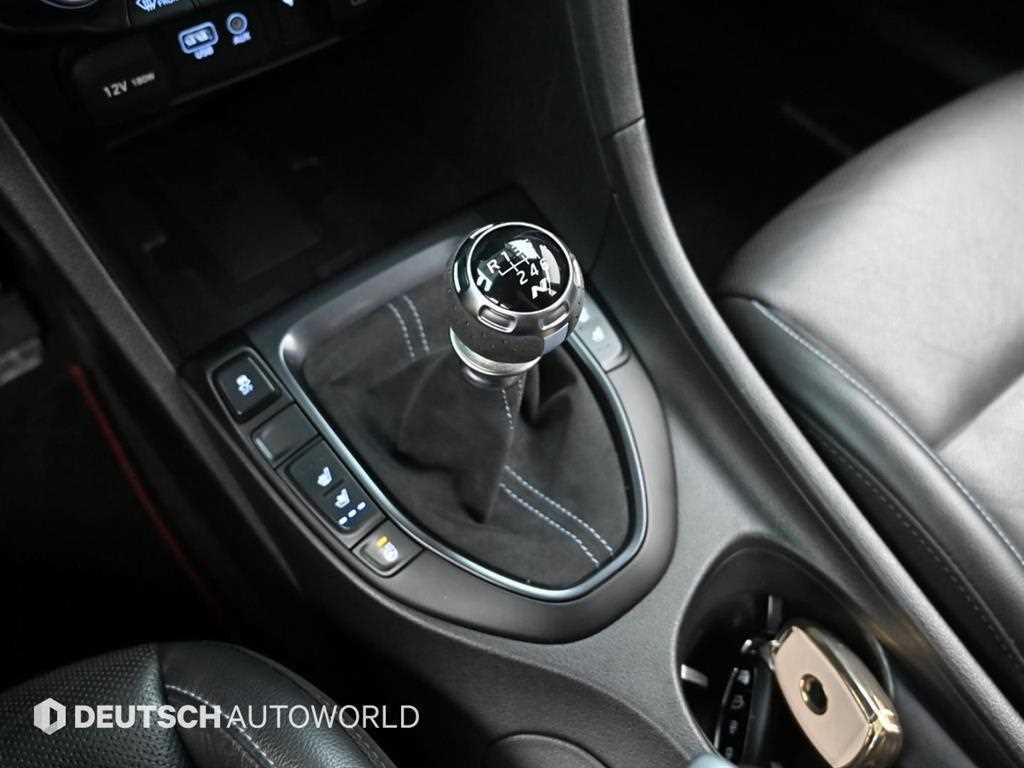 HYUNDAI Veloster - Vista 10