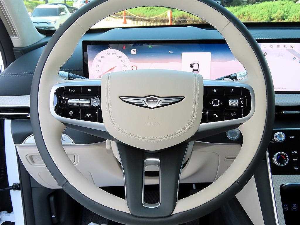Genesis GV80 - Vista 8