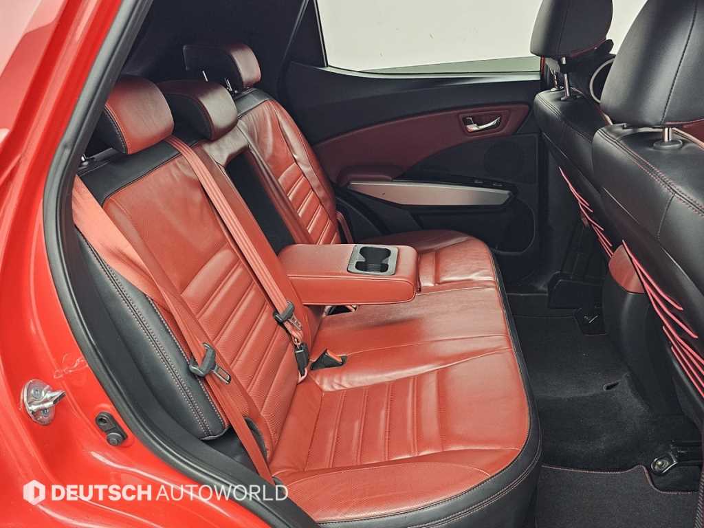 Ssangyong Tivoli - Vista 12