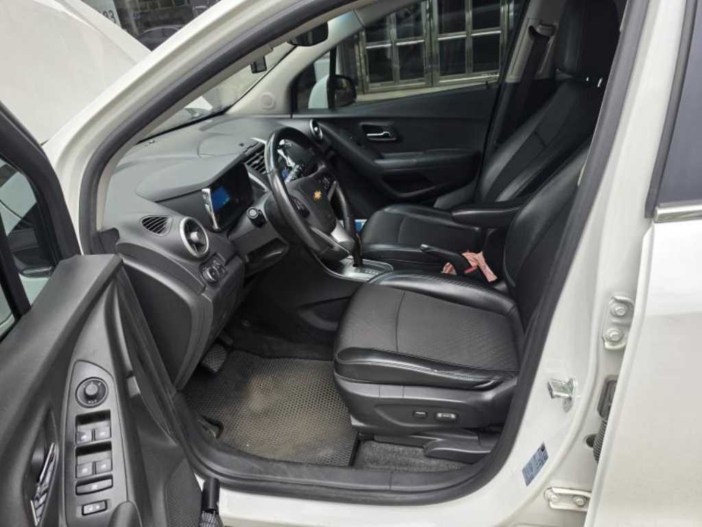 Chevrolet Trax - Vista 7