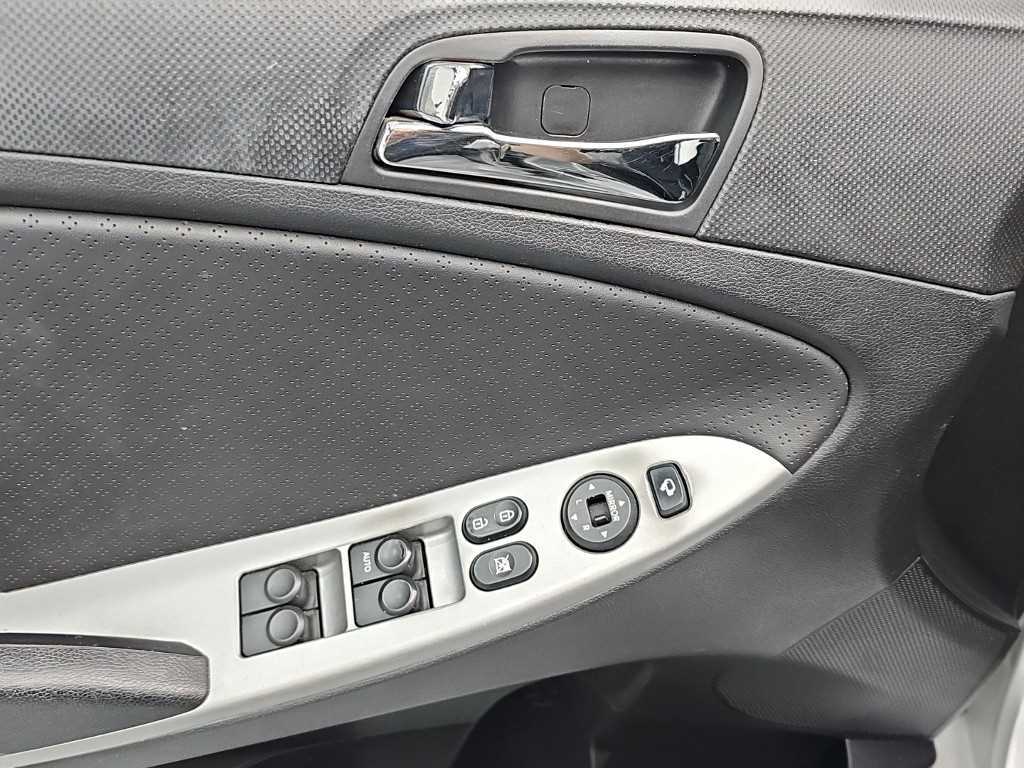 HYUNDAI Accent 2011 Gris - Importación desde Corea - HF Imports Iquique - Foto 14