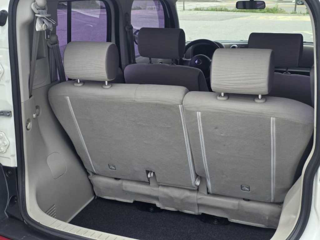 Nissan Cube - Vista 12