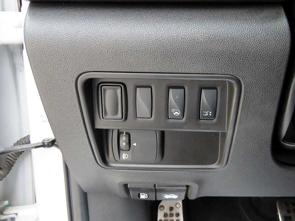 SAMSUNG QM6 - Vista 12