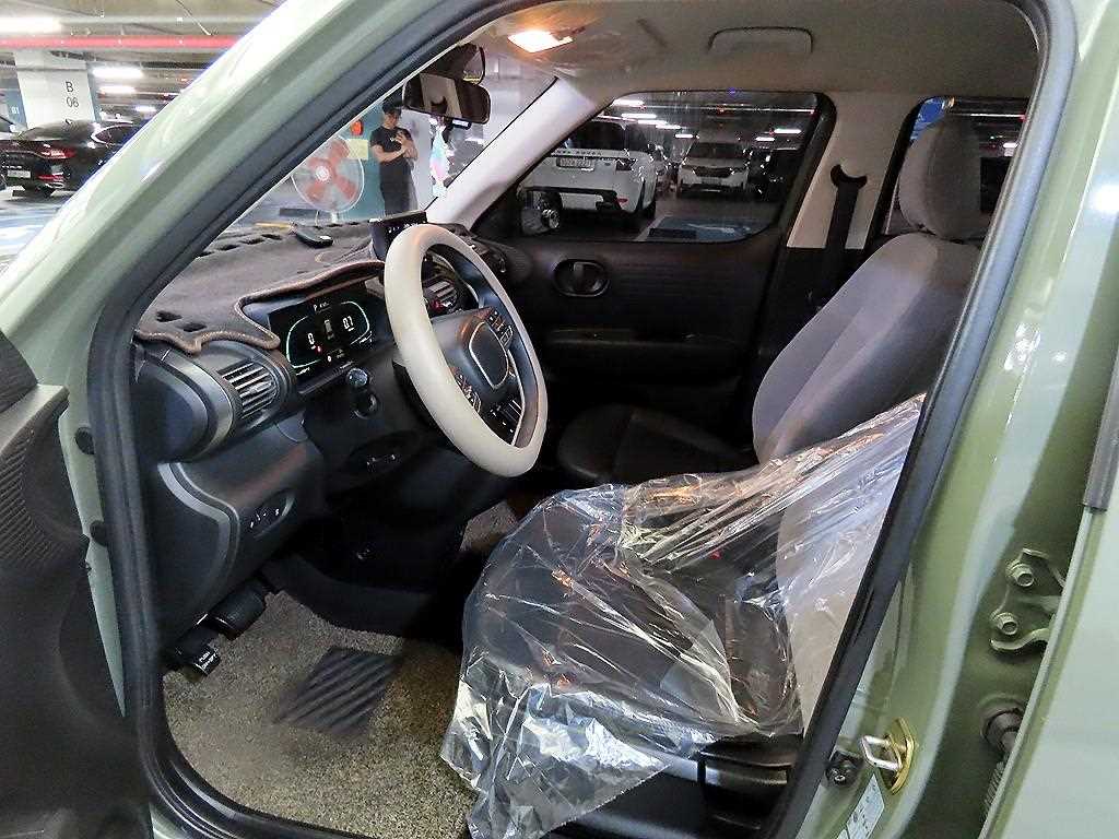 HYUNDAI Casper - Vista 6