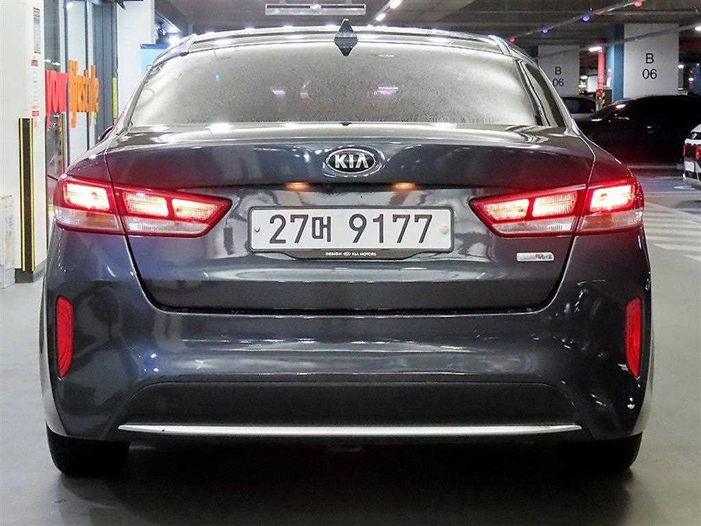 KIA K5 - Vista 5