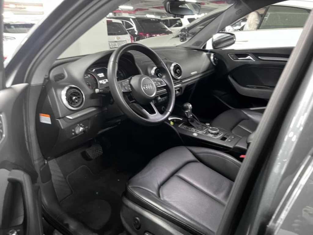 Audi A3 - Vista 4